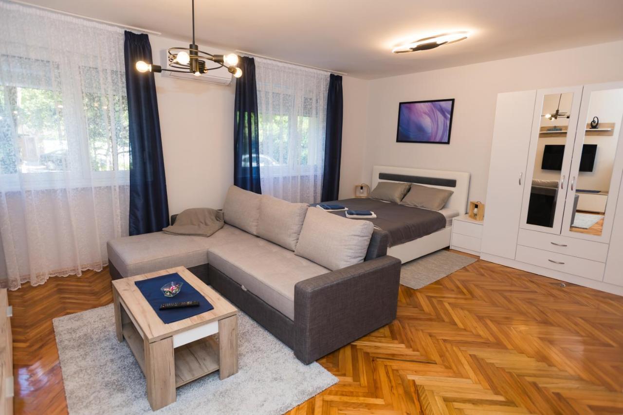 Apartman Studio Blue Subotica Dış mekan fotoğraf
